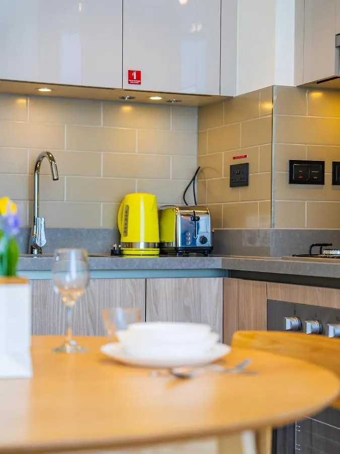 Beautiful Cityscape Views From This Urban Retreat Dubai Emirados Árabes Unidos