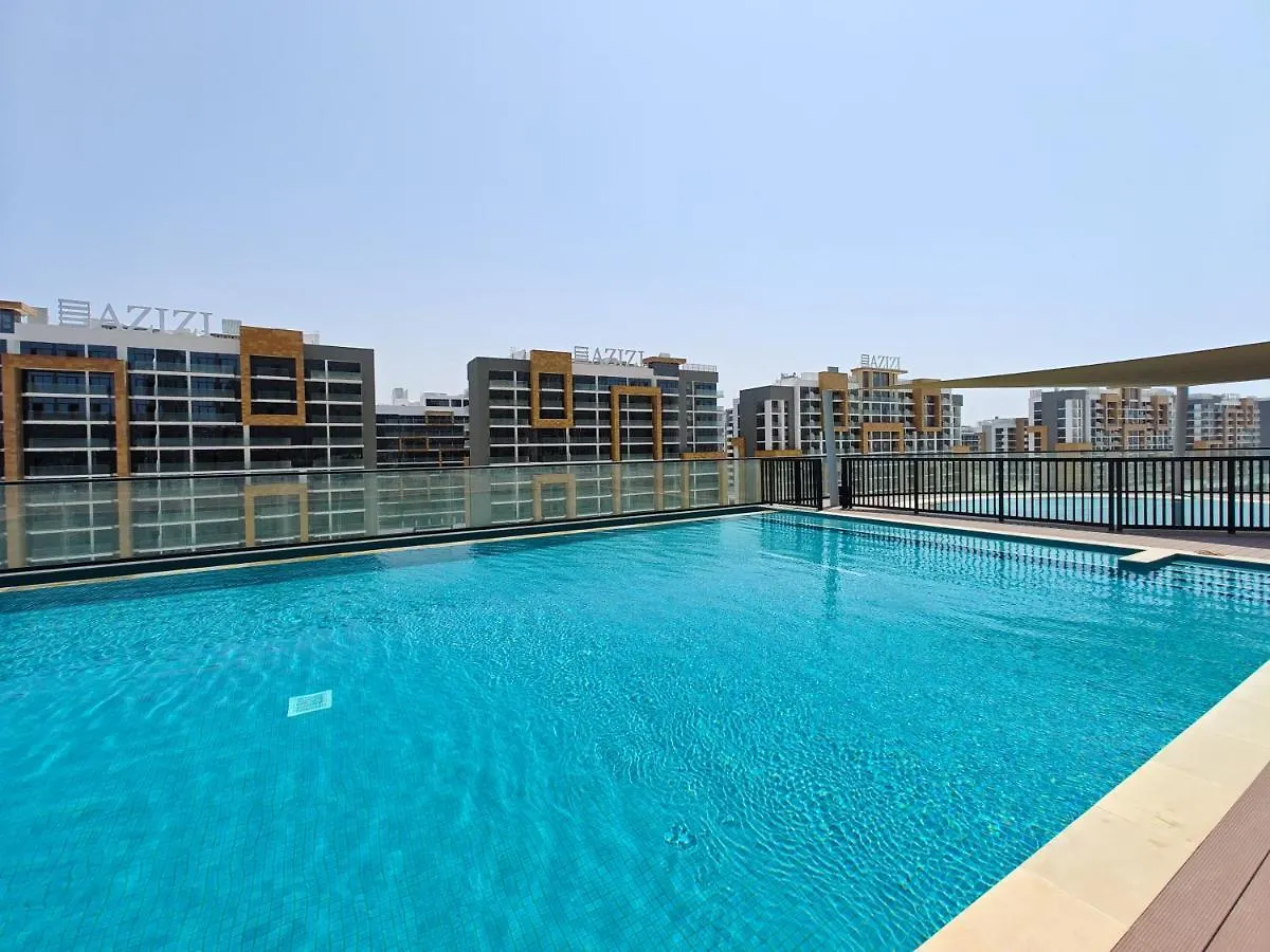 Beautiful Cityscape Views From This Urban Retreat Dubai 0*,