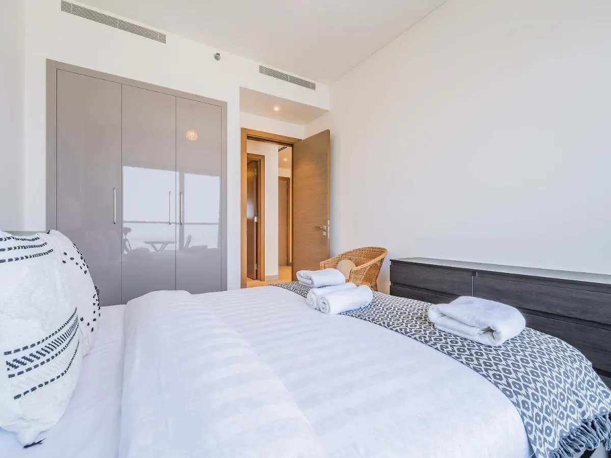 Beautiful Cityscape Views From This Urban Retreat Dubai Apartment