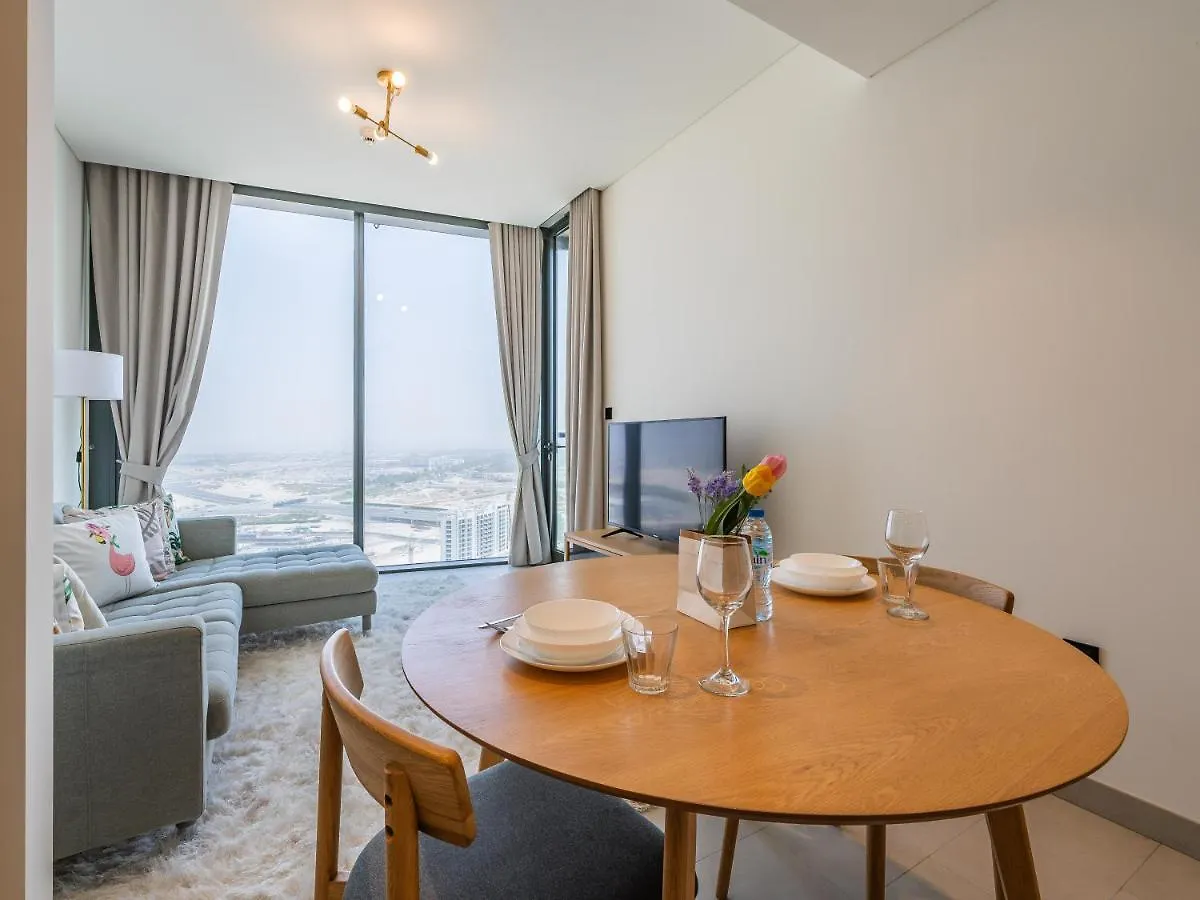 Apartment Beautiful Cityscape Views From This Urban Retreat Dubai