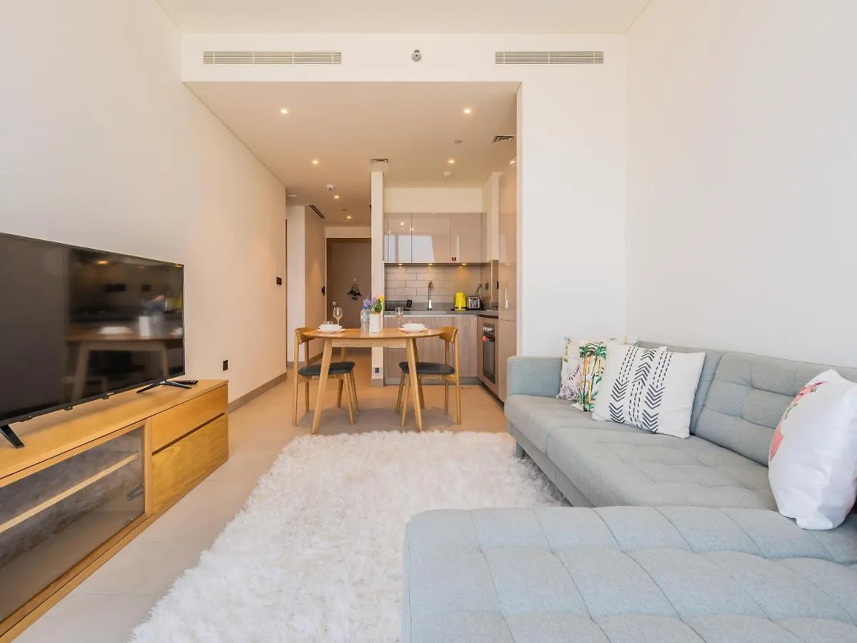 Beautiful Cityscape Views From This Urban Retreat 迪拜