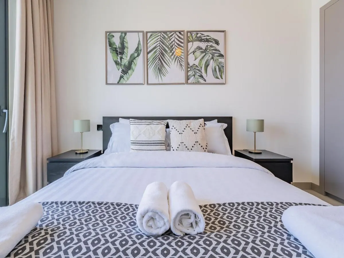Beautiful Cityscape Views From This Urban Retreat Dubai United Arab Emirates